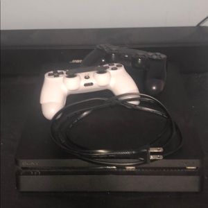 Play Station 4